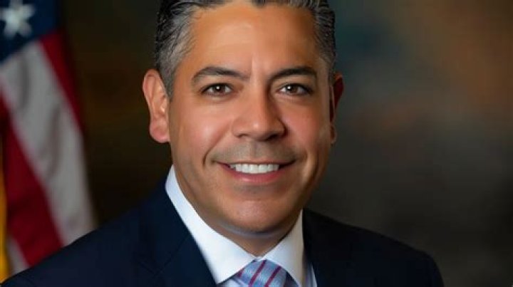 
Ben Ray Luján Height, Weight, Net Worth, Age, Birthday, Wikipedia, Who, Nationality, Biography 
