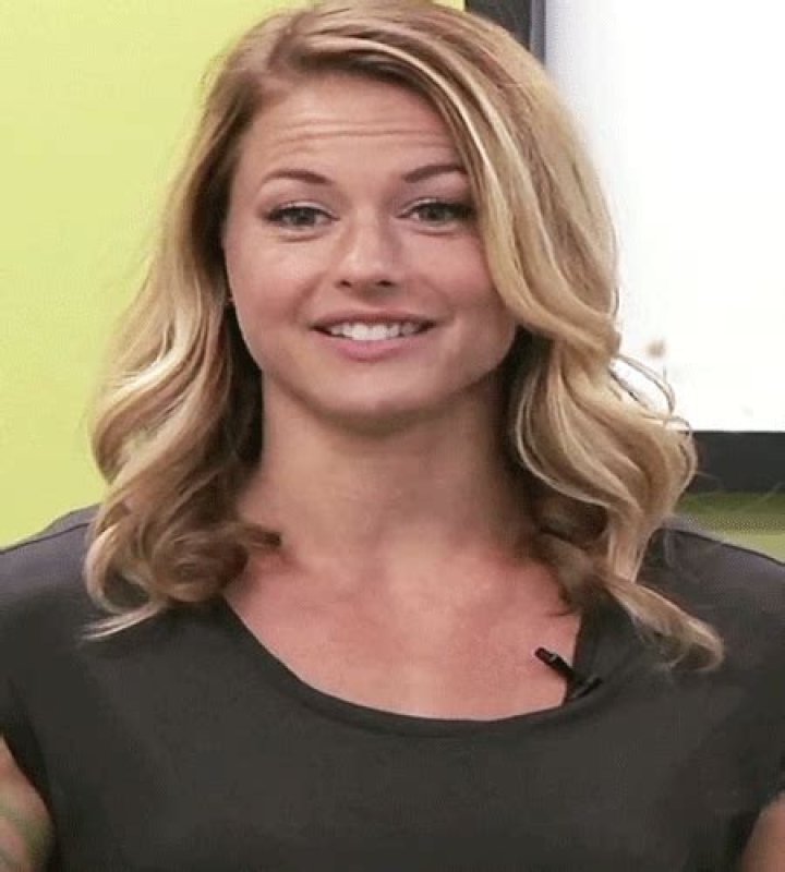 
Christmas Abbott Biography: Is she married? Find out her pregnancy, husband, net worth 