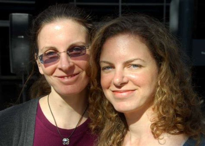 Clare Bronfman Height, Weight, Net Worth, Age, Birthday, Wikipedia, Who, Instagram, Biography