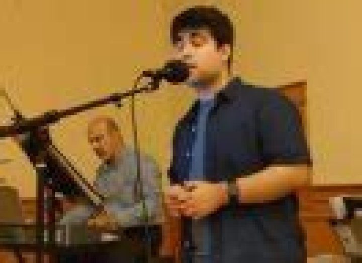 
Daniel Moshi, 17, Unexpectedly dies While Singing Solo at a Choir Event 