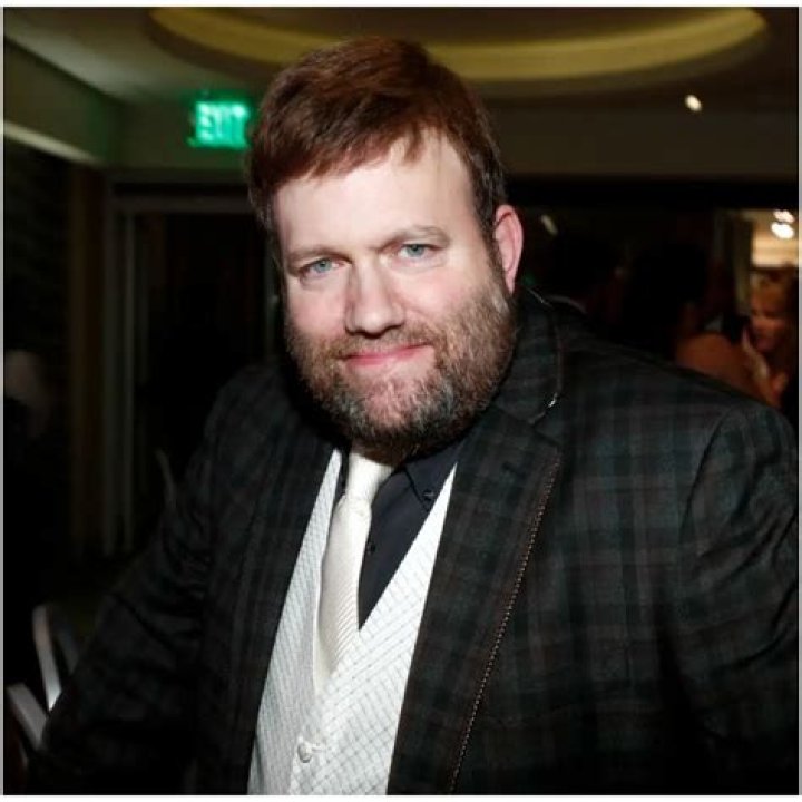 Is Frank Luntz Married to Wife? Frank Luntz’s Biography