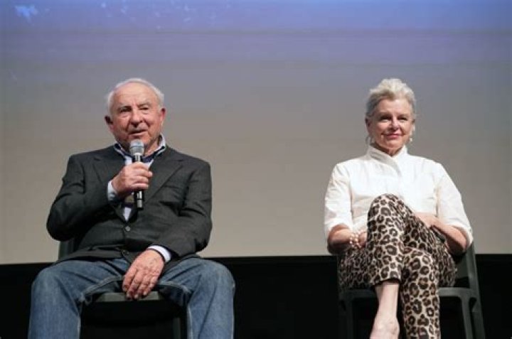 
Malinda Pennoyer: Yvon Chouinard Wife and Net Worth After Billions In Charity 