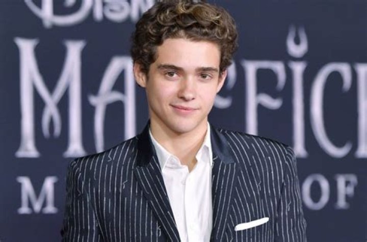 
Matt Bassett Height, Weight, Net Worth, Age, Birthday, Wikipedia, Who, Nationality, Biography 