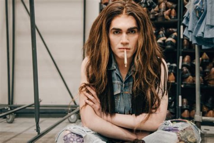 Rose – Ross McCorkell Height, Weight, Net Worth, Age, Birthday, Wikipedia, Who, Instagram, Biography