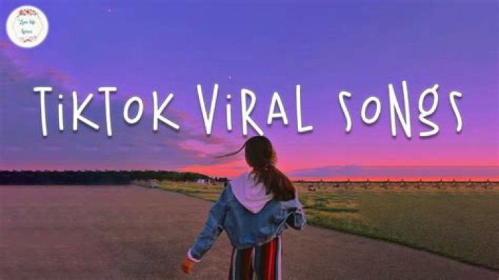 TikTok Viral Song Con Tus Besos Lyrics In English Translation- Trend And Singer Details