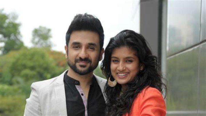 
Vir Das’ Past Relationships 