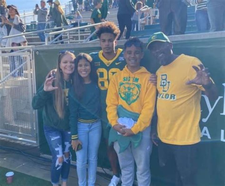
Who Are Avion and Amanda Sherman? Monaray Baldwin Parents Age Gap And Family Ethnicity 